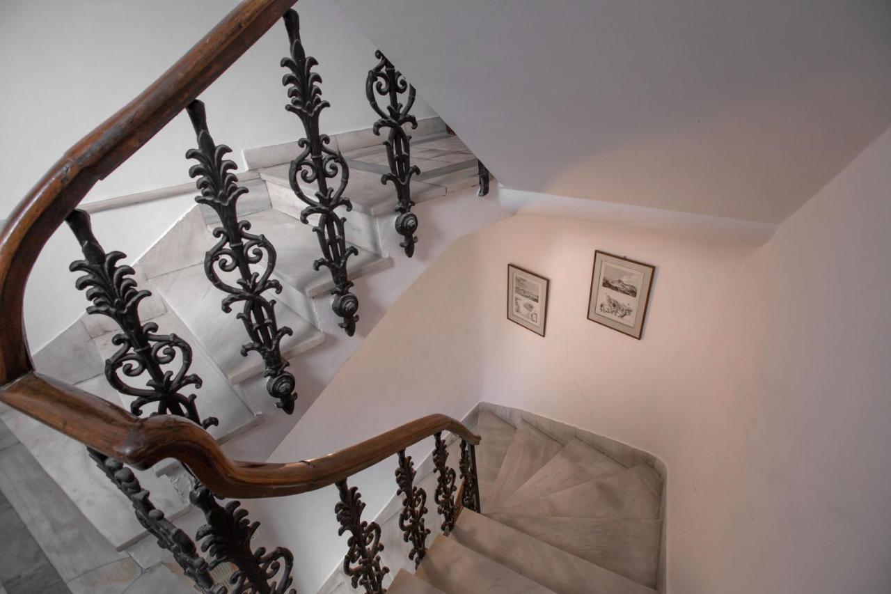 Neoclassical Apartment Close To Syntagma-Plaka By Ghh Atene Esterno foto