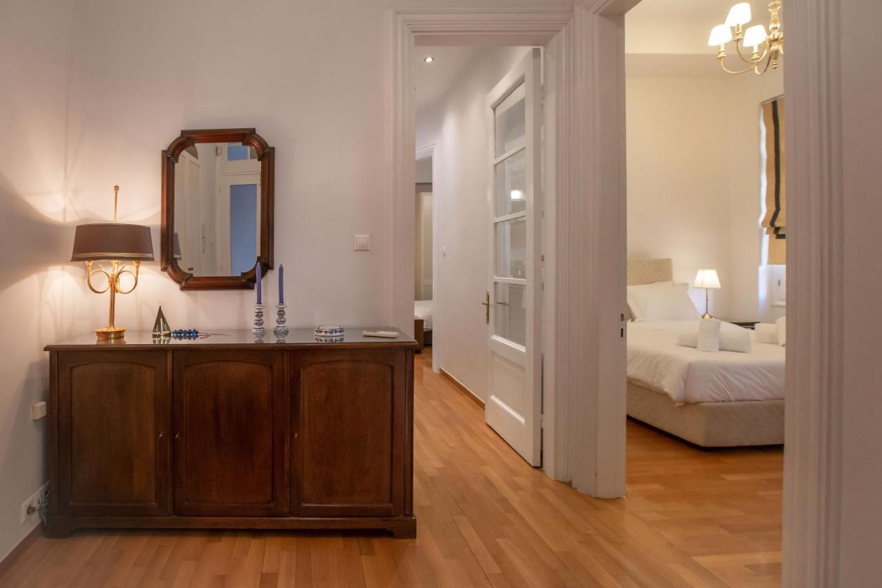 Neoclassical Apartment Close To Syntagma-Plaka By Ghh Atene Esterno foto